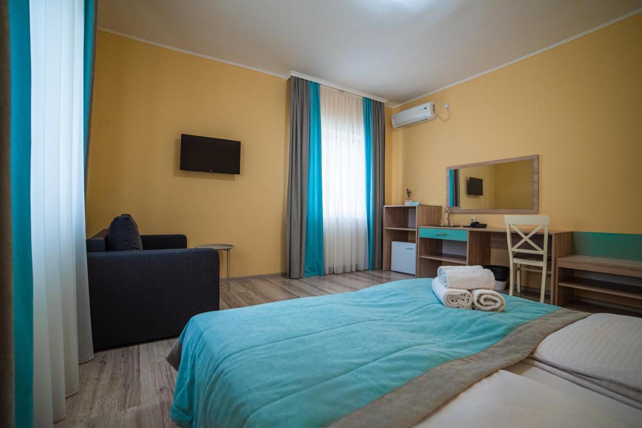 Coin Inn Львов Экстерьер фото