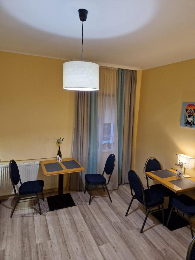 Coin Inn Львов Экстерьер фото